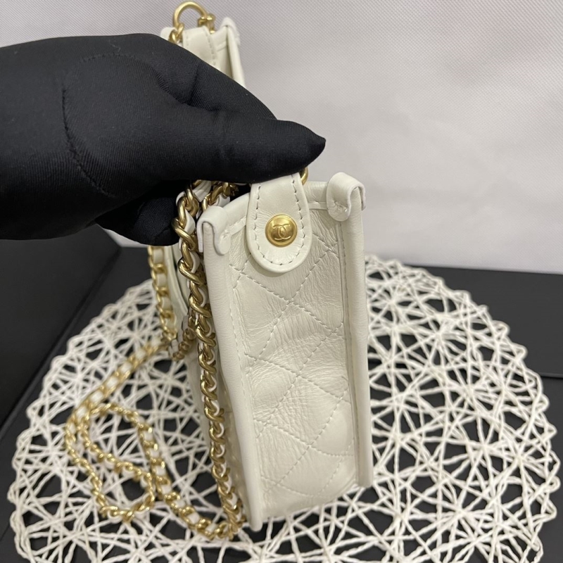 Ch**el hobo bags